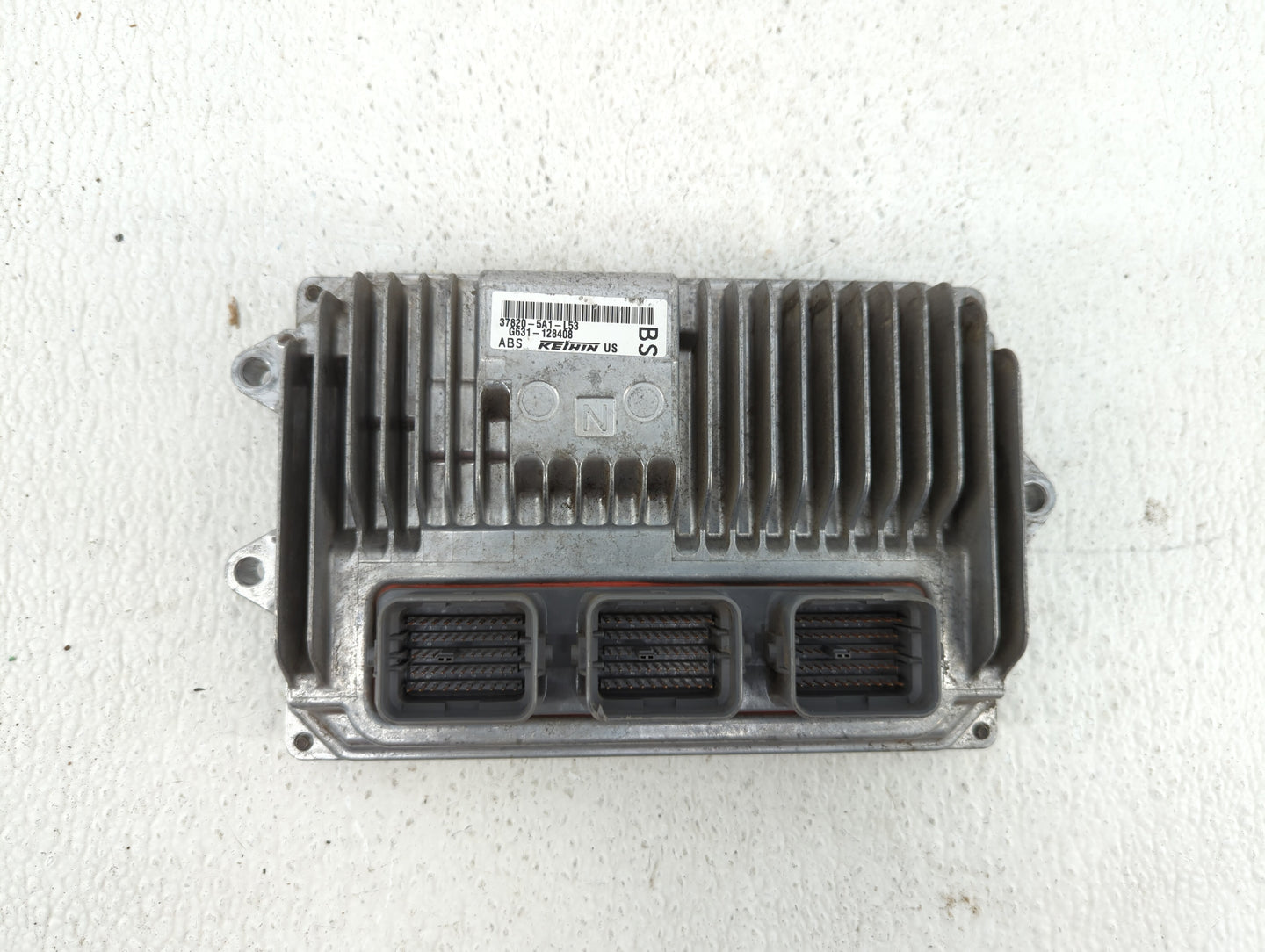 2015 Honda Accord PCM Engine Control Computer ECU ECM PCU OEM P/N:37820-5A1-L54 37820-5A1-L53 Fits OEM Used Auto Parts - Oem