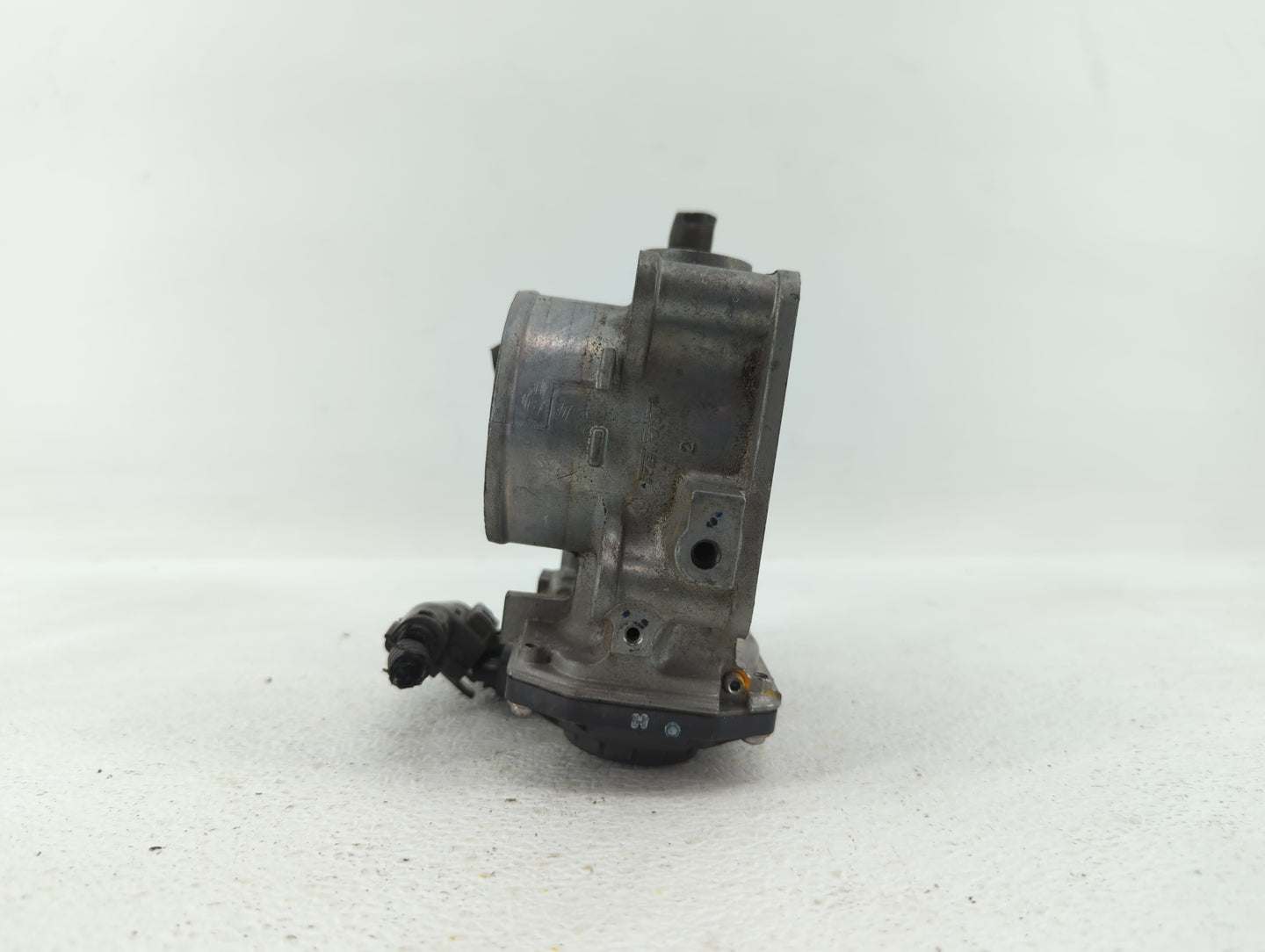 2013-2017 Honda Accord Throttle Body P/N:1430 11S17 GMF4A Fits Fits 2013 2014 2015 2016 2017 2018 OEM Used Auto Parts - Oemu