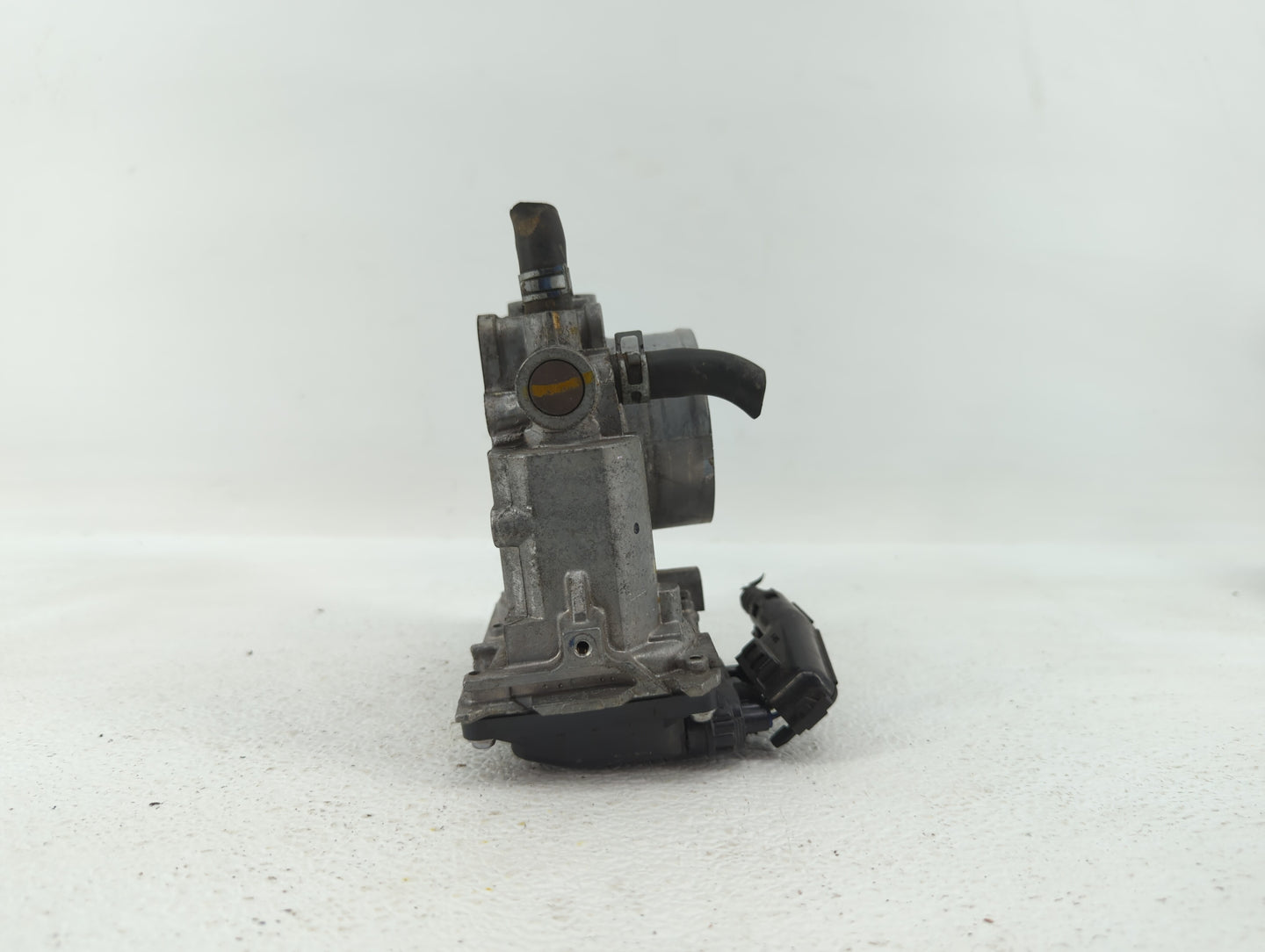 2013-2017 Honda Accord Throttle Body P/N:1430 11S17 GMF4A Fits Fits 2013 2014 2015 2016 2017 2018 OEM Used Auto Parts - Oemu