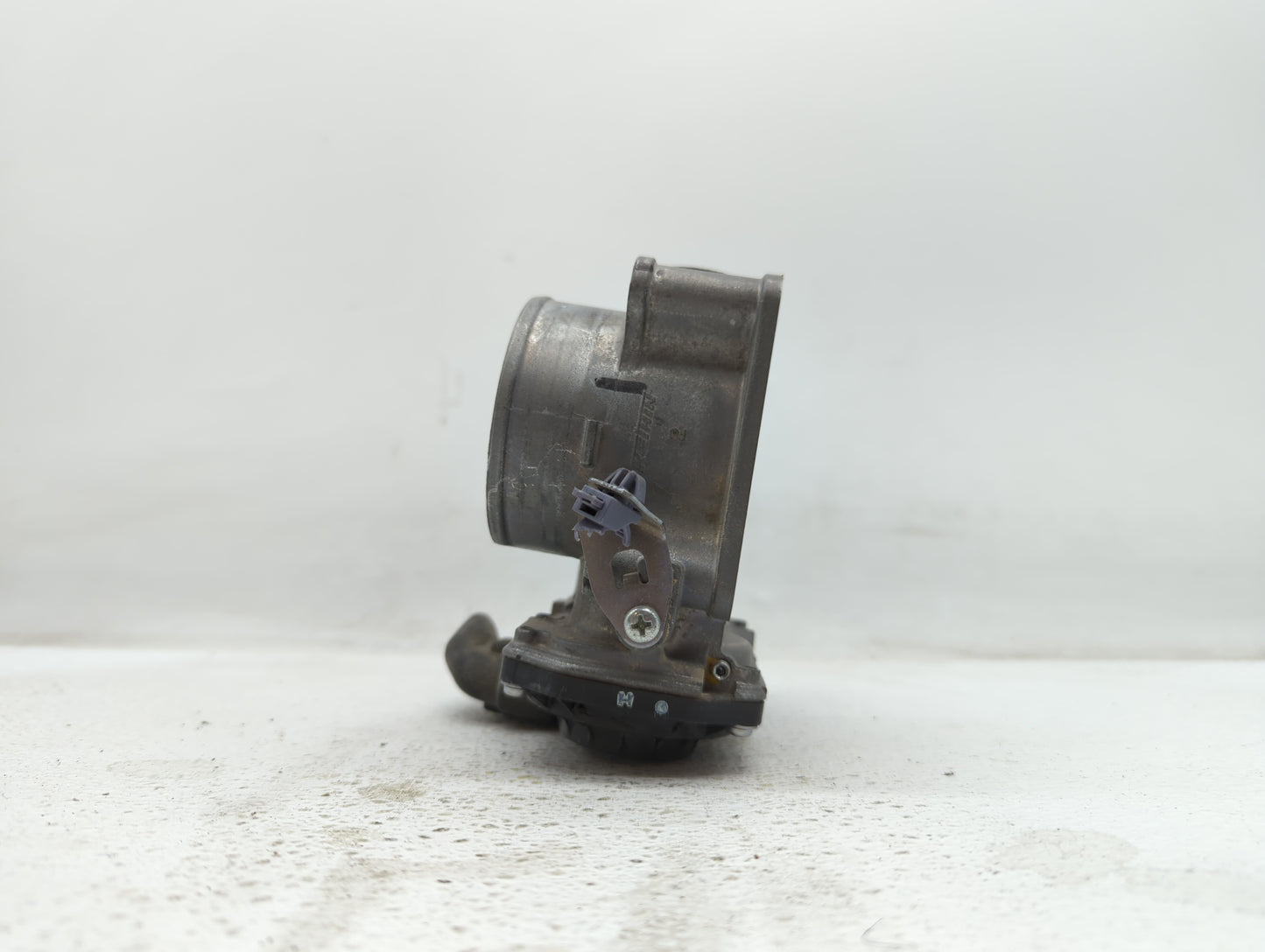 2013-2017 Honda Accord Throttle Body P/N:1430 03S15 1430 11P27E, GMF5A Fits Fits 2013 2014 2015 2016 2017 OEM Used Auto Part