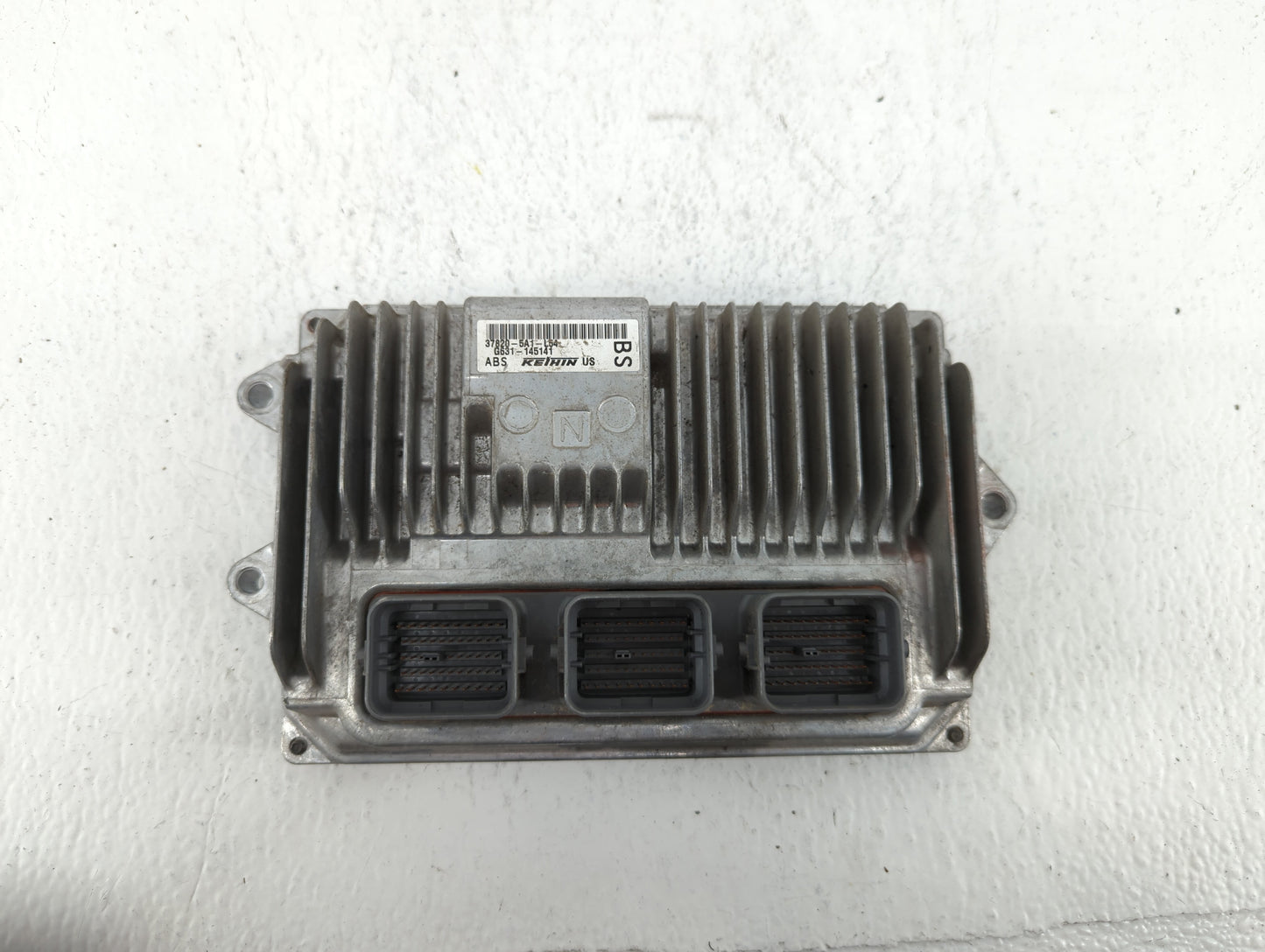 2015 Honda Accord PCM Engine Control Computer ECU ECM PCU OEM P/N:37820-5A1-L54 37820-5A1-L53 Fits OEM Used Auto Parts - Oem