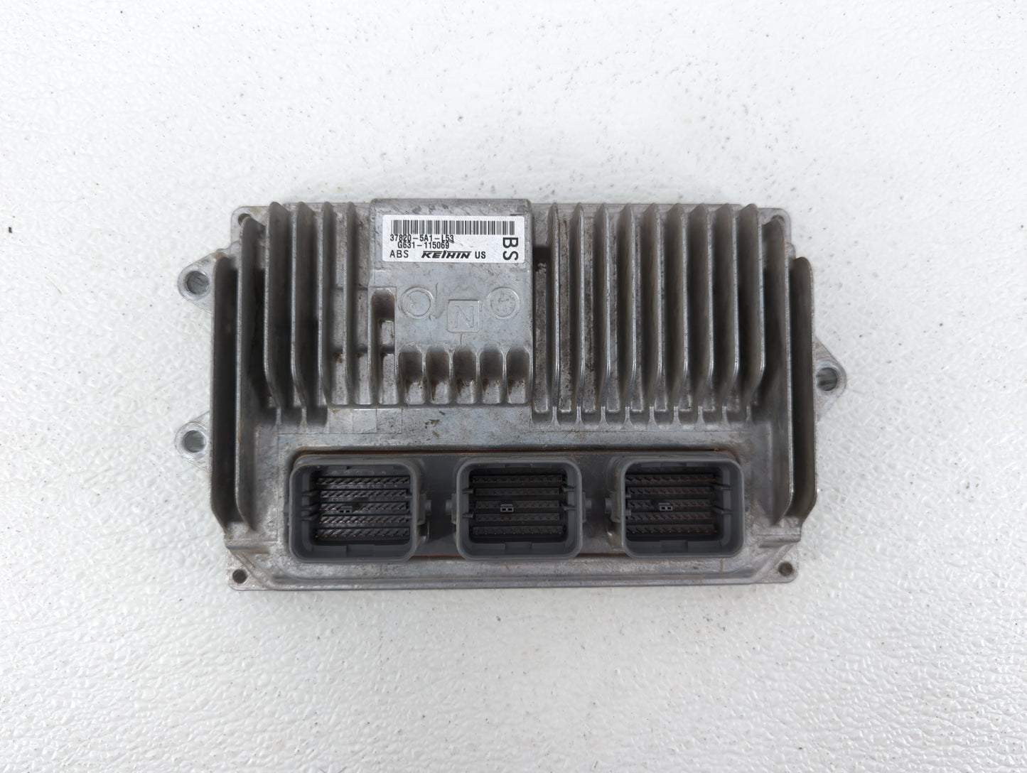 2015 Honda Accord PCM Engine Control Computer ECU ECM PCU OEM P/N:37820-5A1-L54 37820-5A1-L53 Fits OEM Used Auto Parts - Oem