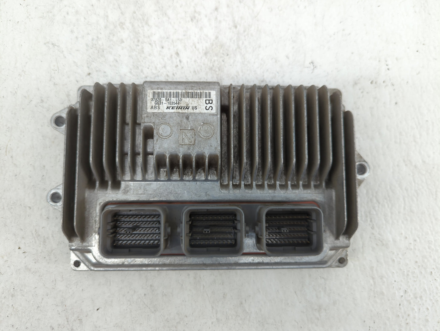 2015 Honda Accord PCM Engine Control Computer ECU ECM PCU OEM P/N:37820-5A1-L54 37820-5A1-L53 Fits OEM Used Auto Parts - Oem