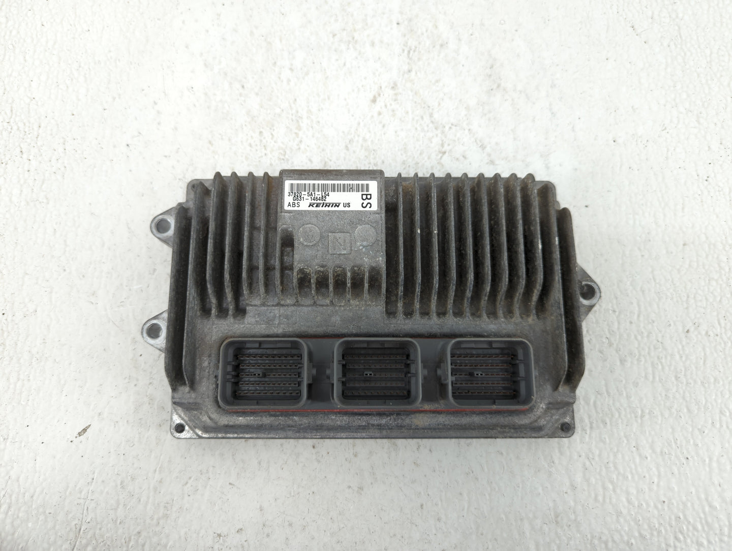 2015 Honda Accord PCM Engine Control Computer ECU ECM PCU OEM P/N:37820-5A1-L54 37820-5A1-L53 Fits OEM Used Auto Parts - Oem