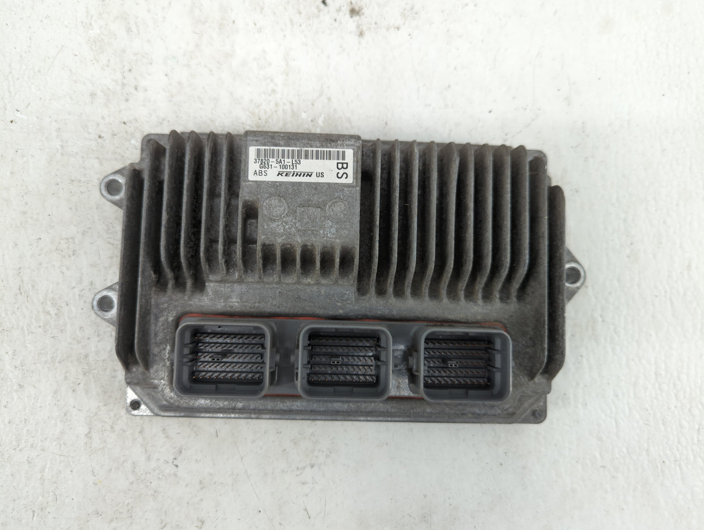 2015 Honda Accord PCM Engine Control Computer ECU ECM PCU OEM P/N:37820-5A1-L54 37820-5A1-L53 Fits OEM Used Auto Parts - Oem