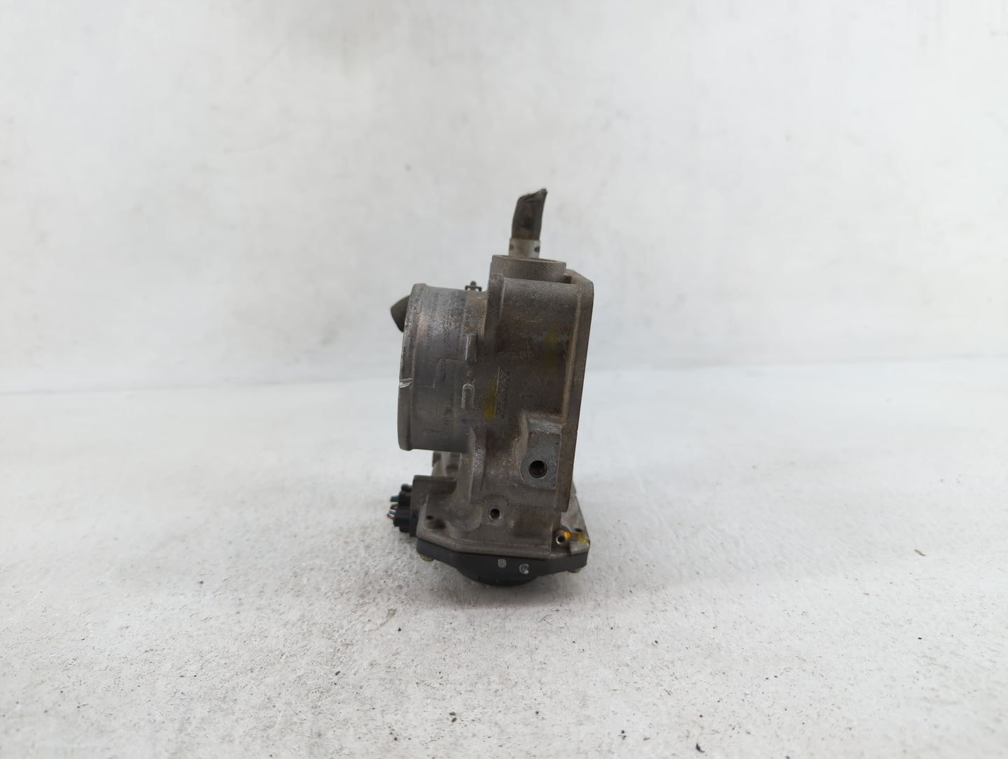 2013-2017 Honda Accord Throttle Body P/N:GMF4A Fits Fits 2013 2014 2015 2016 2017 2018 OEM Used Auto Parts - Oemusedautopart