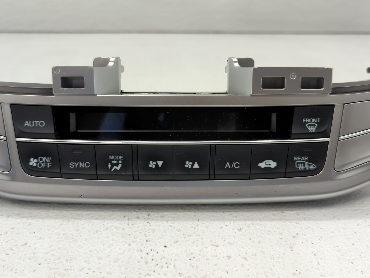 2013-2015 Honda Accord Climate Control Module Temperature AC/Heater Replacement P/N:79600 T2F A611 M1 79600 T2F A411 M1 Fits