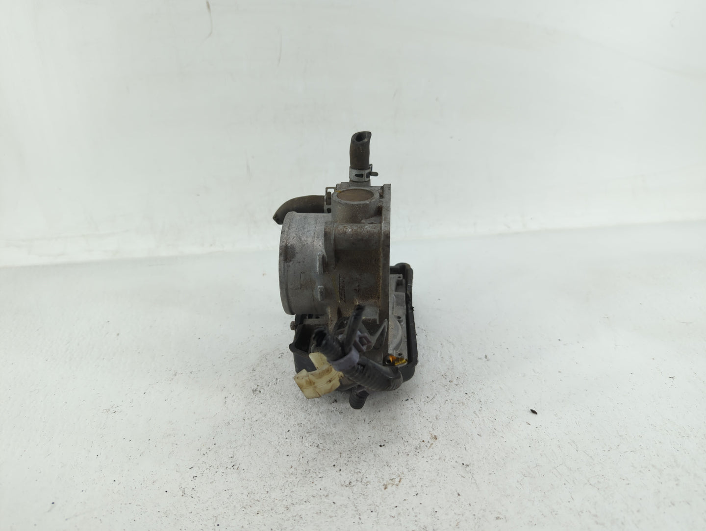 2013-2017 Honda Accord Throttle Body P/N:GMF4A Fits Fits 2013 2014 2015 2016 2017 2018 2019 2020 2021 2022 OEM Used Auto Par