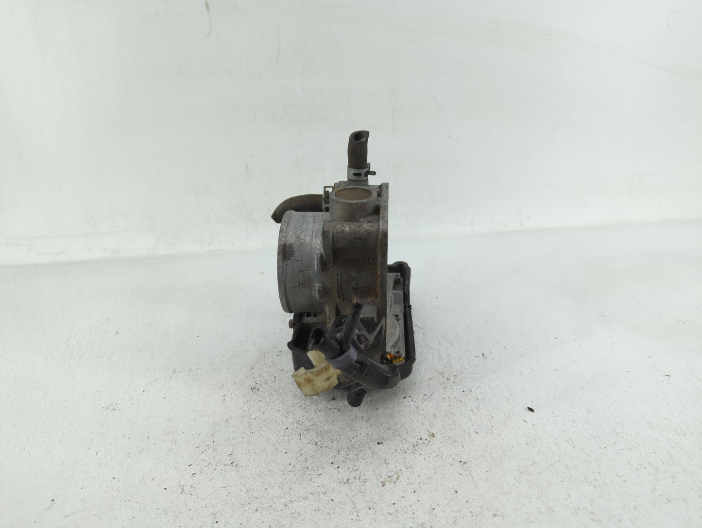 2013-2017 Honda Accord Throttle Body P/N:GMF4A Fits Fits 2013 2014 2015 2016 2017 2018 2019 2020 2021 2022 OEM Used Auto Par