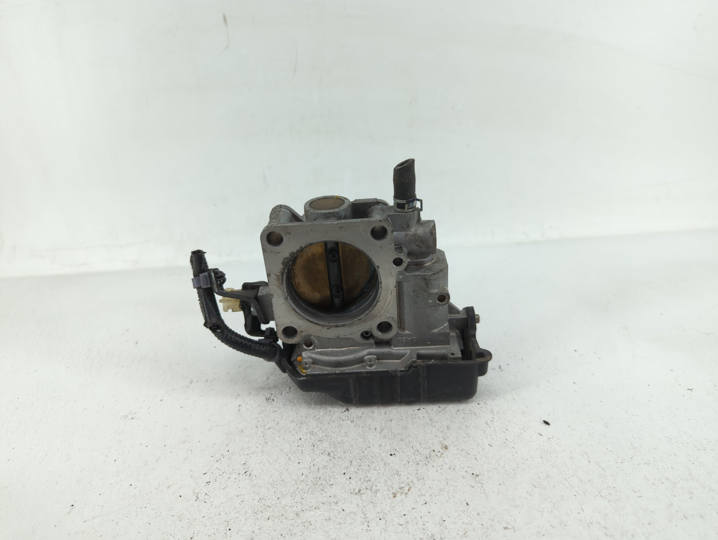 2013-2017 Honda Accord Throttle Body P/N:GMF4A Fits Fits 2013 2014 2015 2016 2017 2018 2019 2020 2021 2022 OEM Used Auto Par
