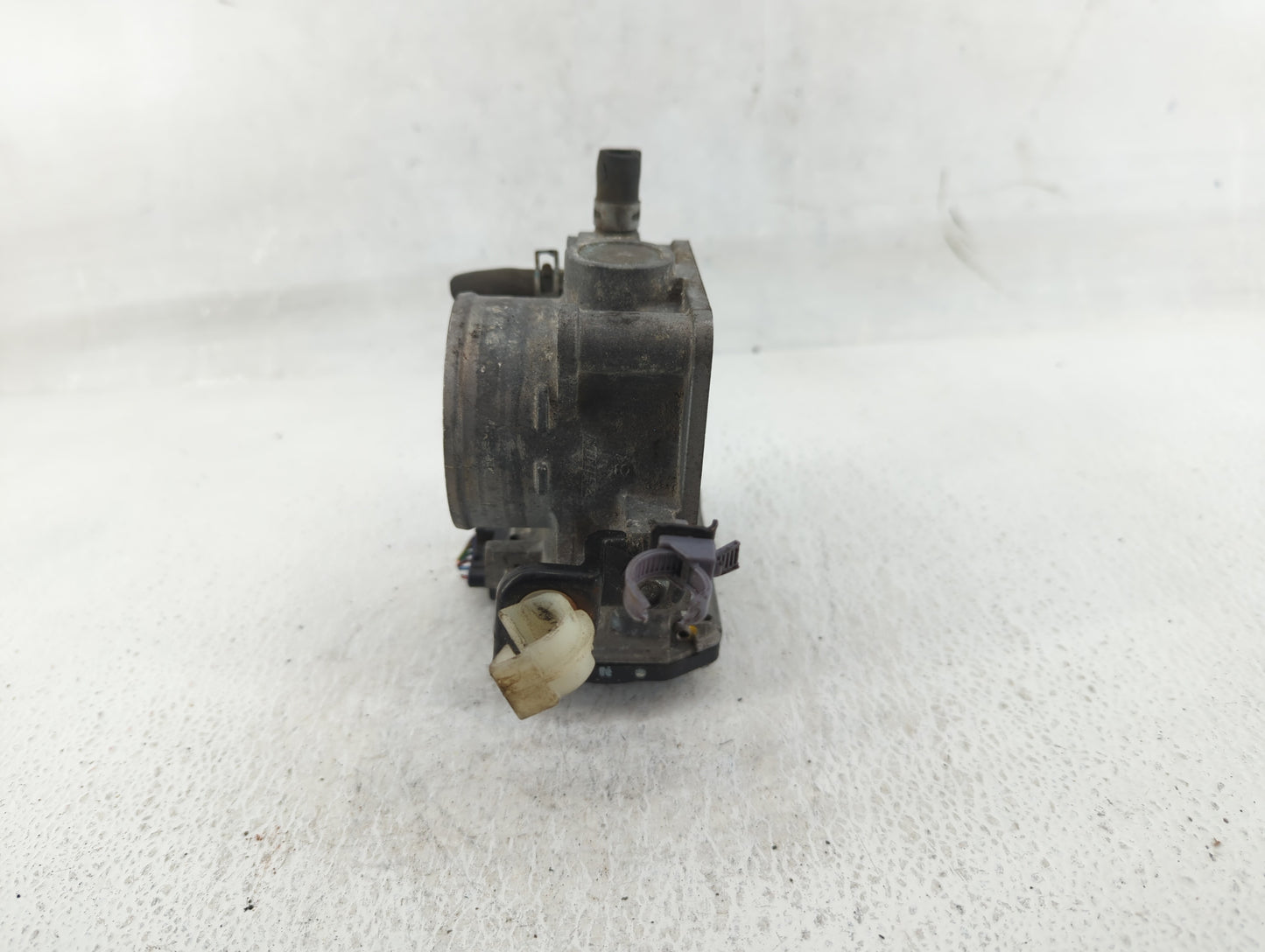 2013-2017 Honda Accord Throttle Body P/N:U38493250390 Fits Fits 2013 2014 2015 2016 2017 2018 2019 2020 2021 2022 OEM Used A