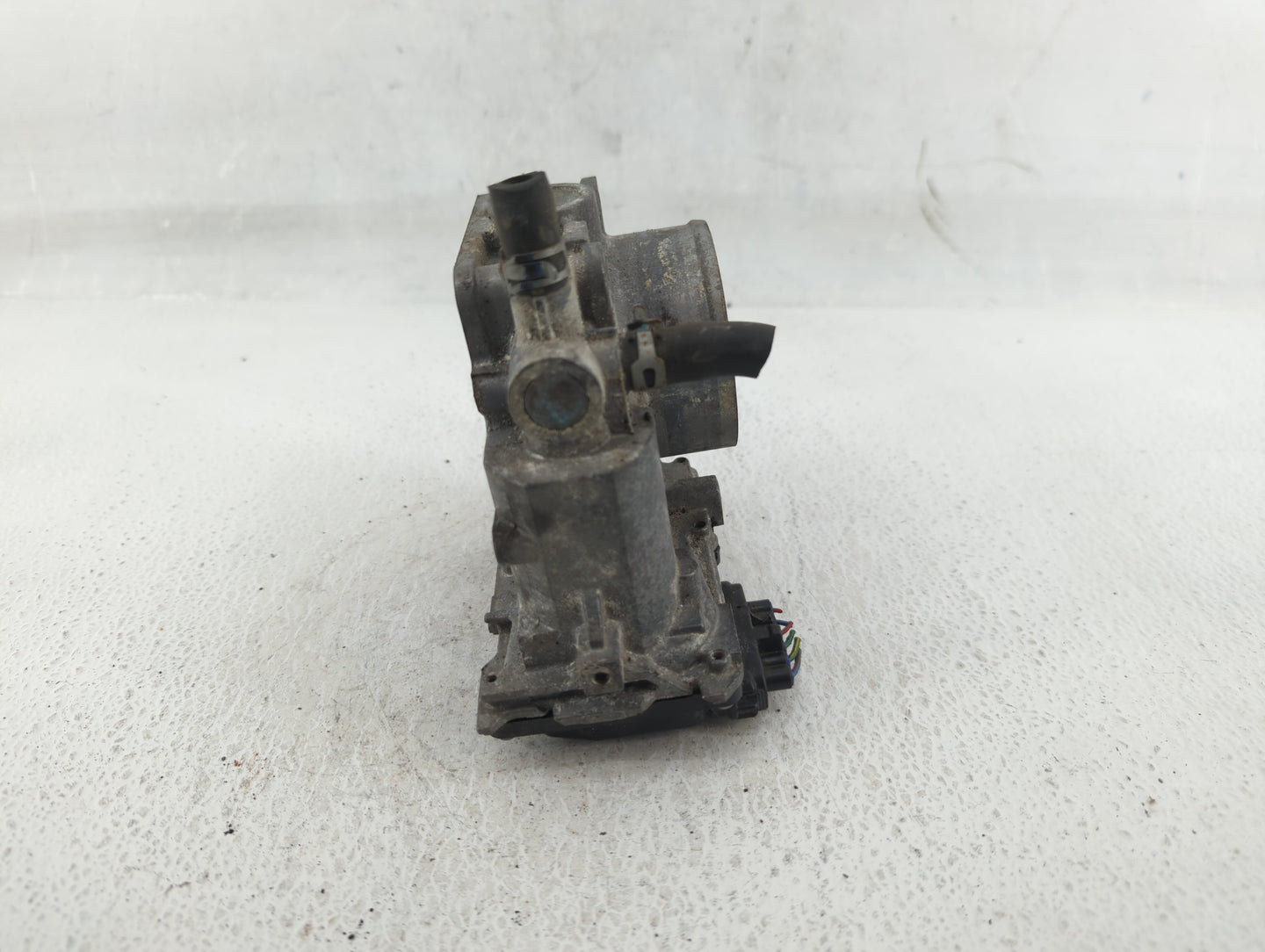 2013-2017 Honda Accord Throttle Body P/N:U38493250390 Fits Fits 2013 2014 2015 2016 2017 2018 2019 2020 2021 2022 OEM Used A