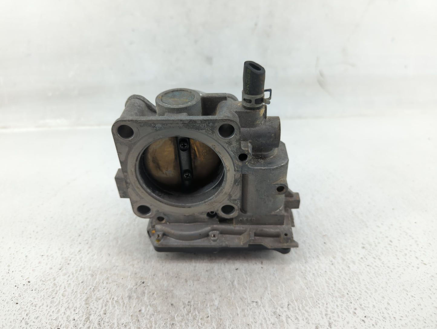 2013-2017 Honda Accord Throttle Body P/N:GM14A M40723 Fits Fits 2013 2014 2015 2016 2017 2018 2019 2020 2021 2022 OEM Used A