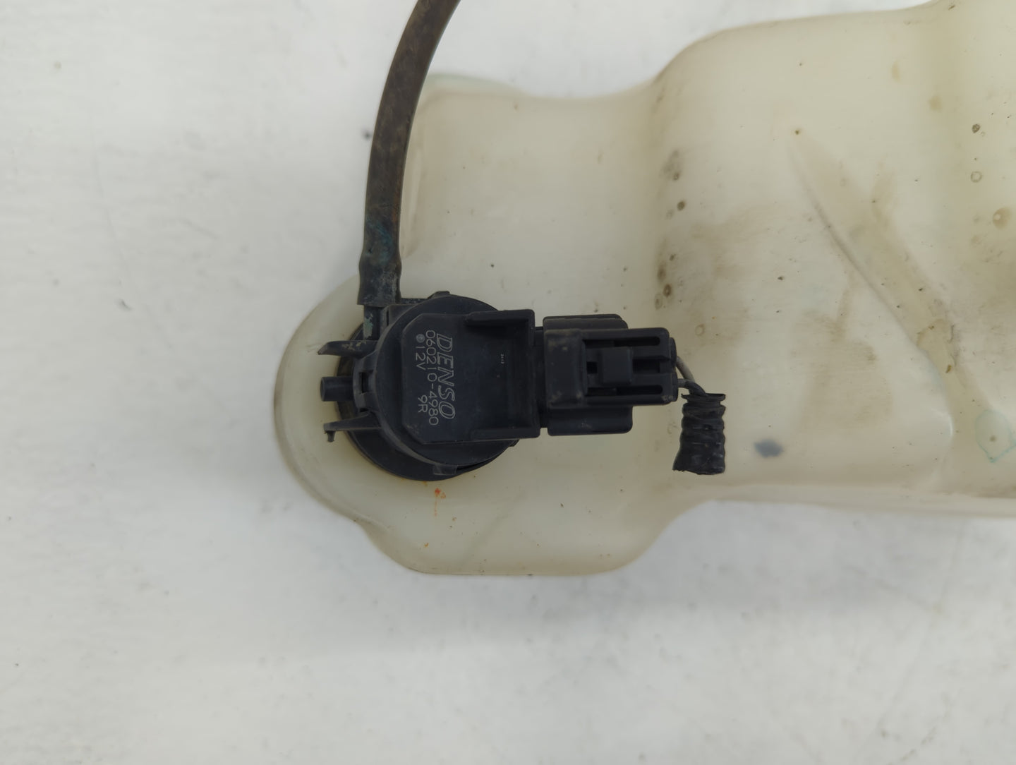 2013-2017 Honda Accord Windshield Washer Fluid Reservoir Bottle Oem - Oemusedautoparts1.com