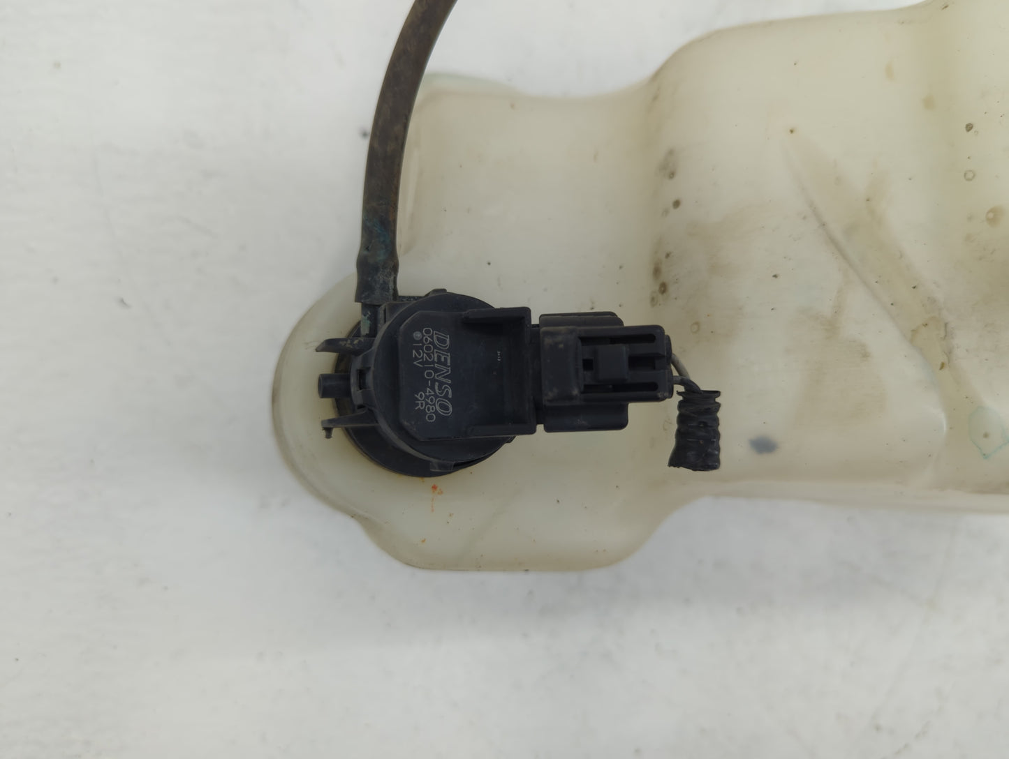 2013-2017 Honda Accord Windshield Washer Fluid Reservoir Bottle Oem - Oemusedautoparts1.com