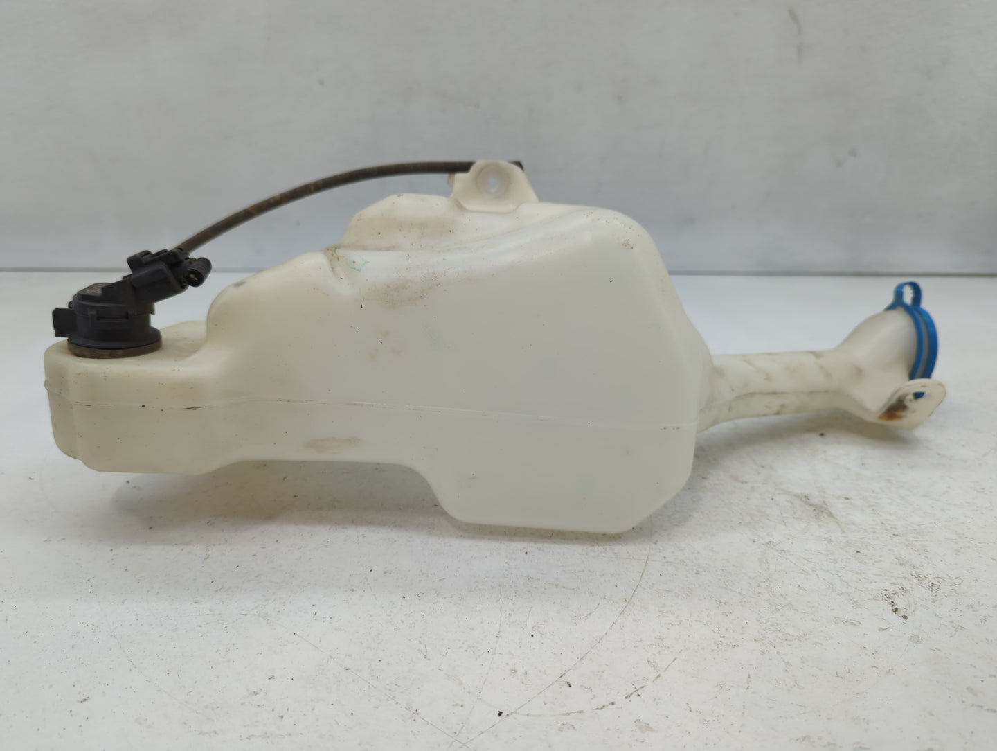 2013-2017 Honda Accord Windshield Washer Fluid Reservoir Bottle Oem - Oemusedautoparts1.com