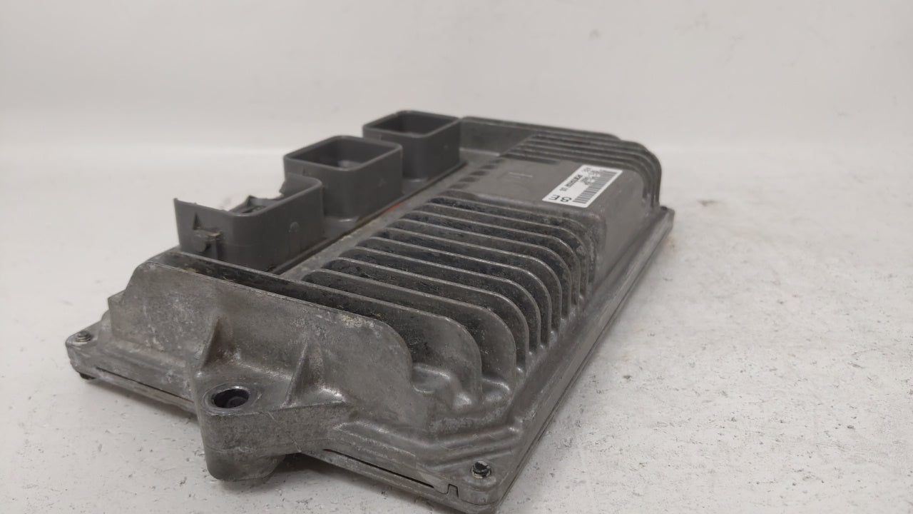 2015 Honda Accord PCM Engine Control Computer ECU ECM PCU OEM P/N:37820-5A0-A53 37820-5A0-A54 Fits OEM Used Auto Parts - Oem