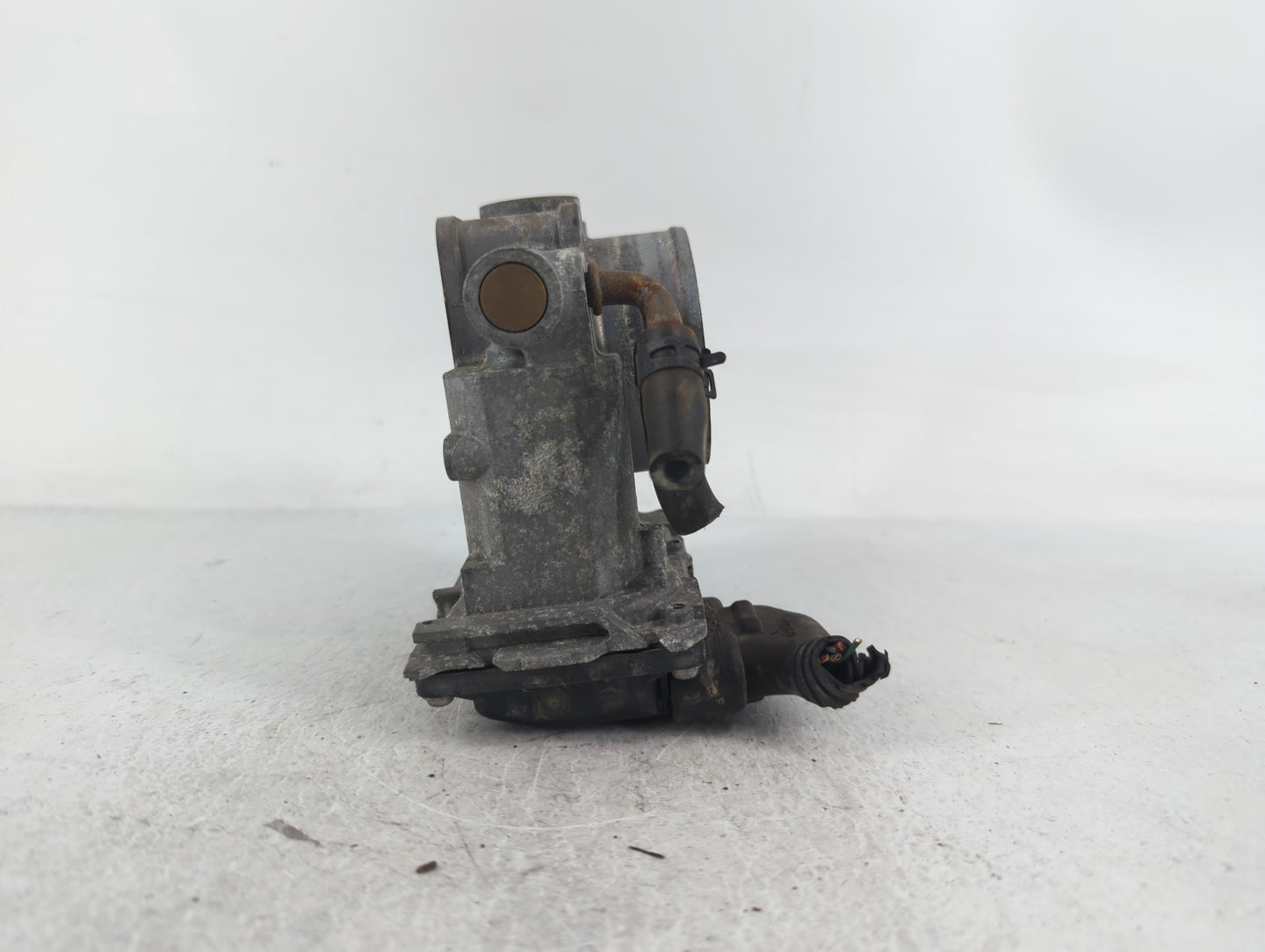 2013-2017 Honda Accord Throttle Body P/N:031801 1430 09R08 Fits Fits 2013 2014 2015 2016 2017 2018 OEM Used Auto Parts - Oem