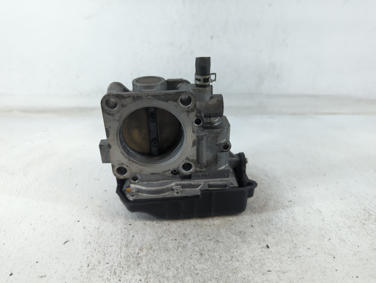 2013-2017 Honda Accord Throttle Body P/N:088930 GMF4A Fits Fits 2013 2014 2015 2016 2017 2018 2019 2020 2021 2022 OEM Used A