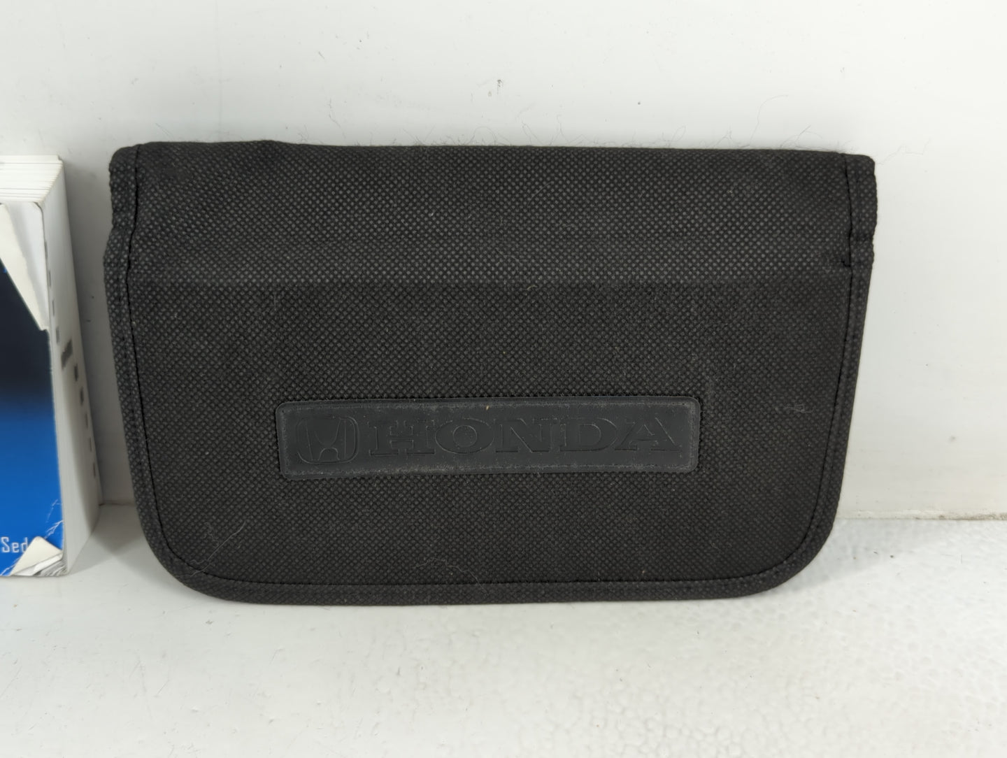 2015 Honda Accord Owners Manual Book Guide P/N:00X31-T2A-6200 31T2A620 OEM Used Auto Parts - Oemusedautoparts1.com
