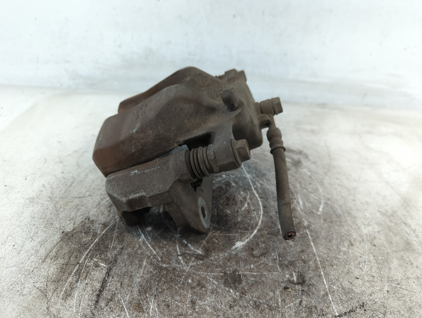 2013-2017 Honda Accord Front Driver Left Brake Caliper - Oemusedautoparts1.com