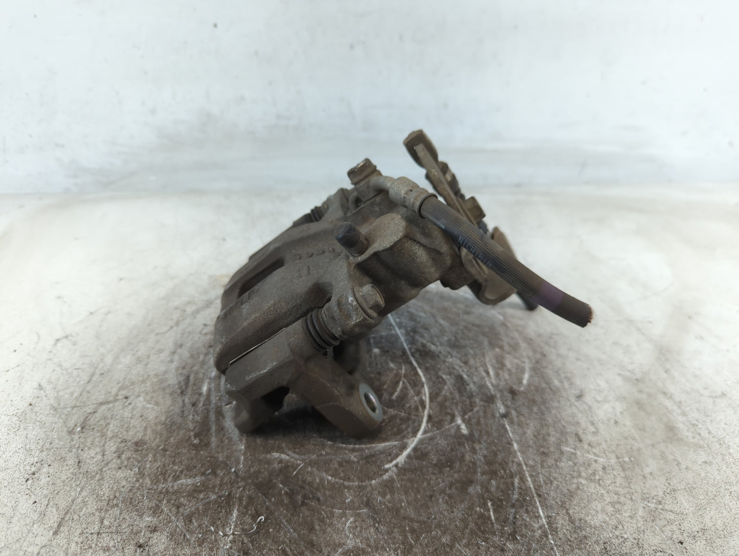 2013-2017 Honda Accord Front Driver Left Brake Caliper - Oemusedautoparts1.com