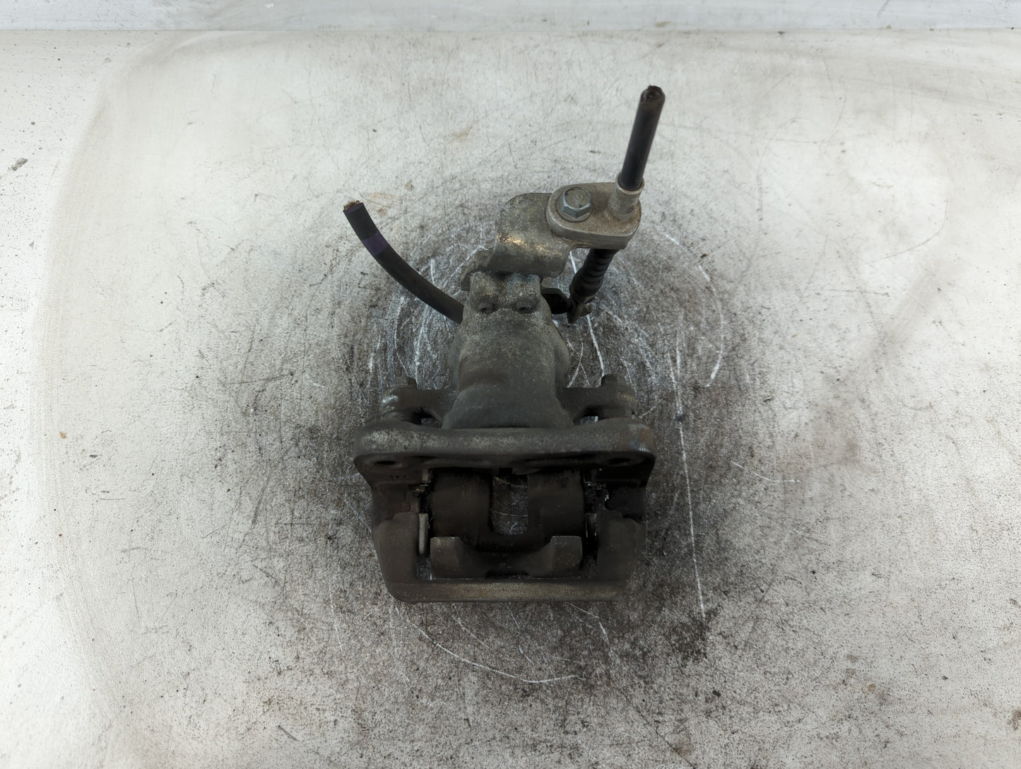2013-2017 Honda Accord Front Driver Left Brake Caliper - Oemusedautoparts1.com