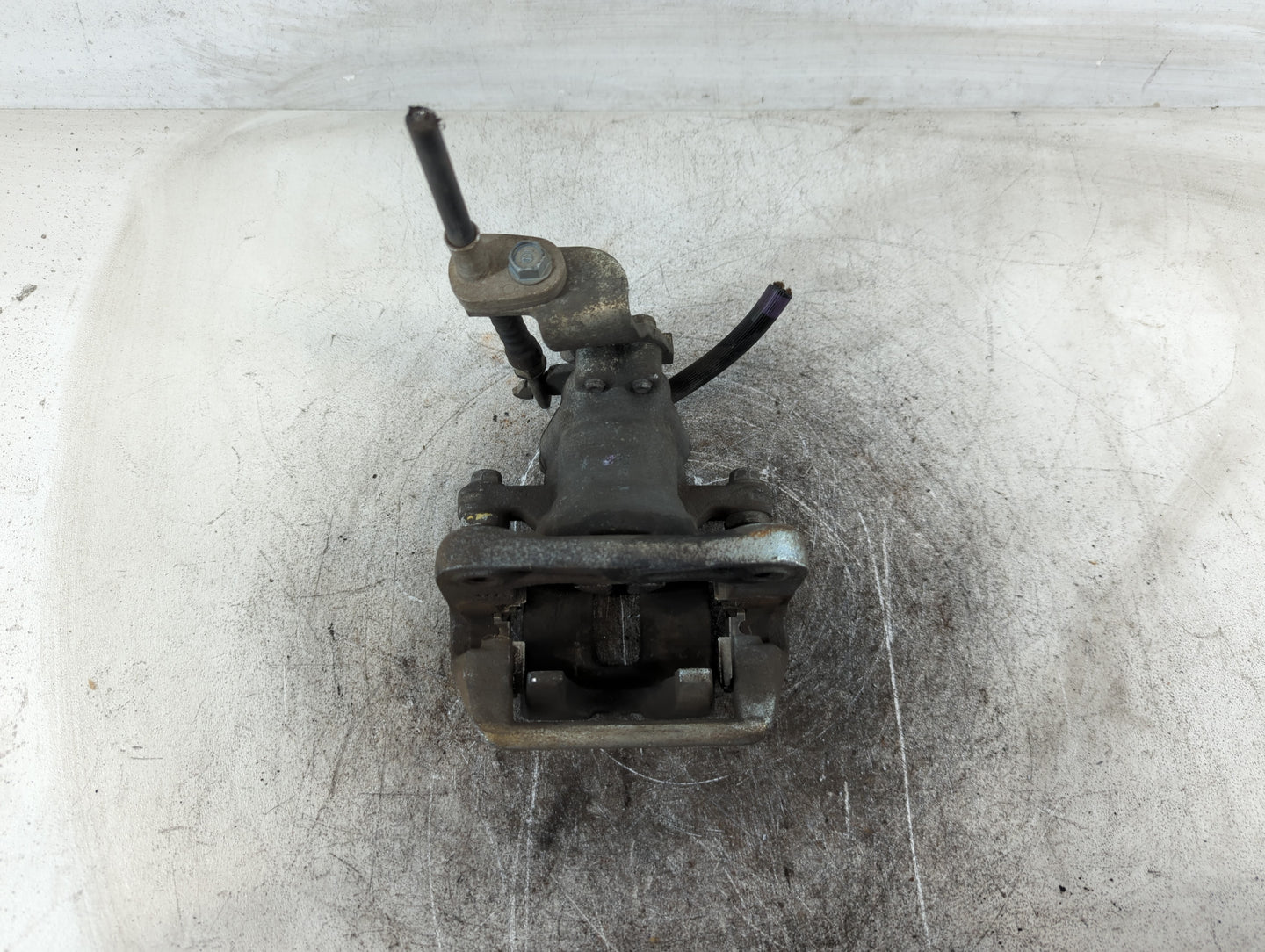 2013-2017 Honda Accord Front Driver Left Brake Caliper - Oemusedautoparts1.com