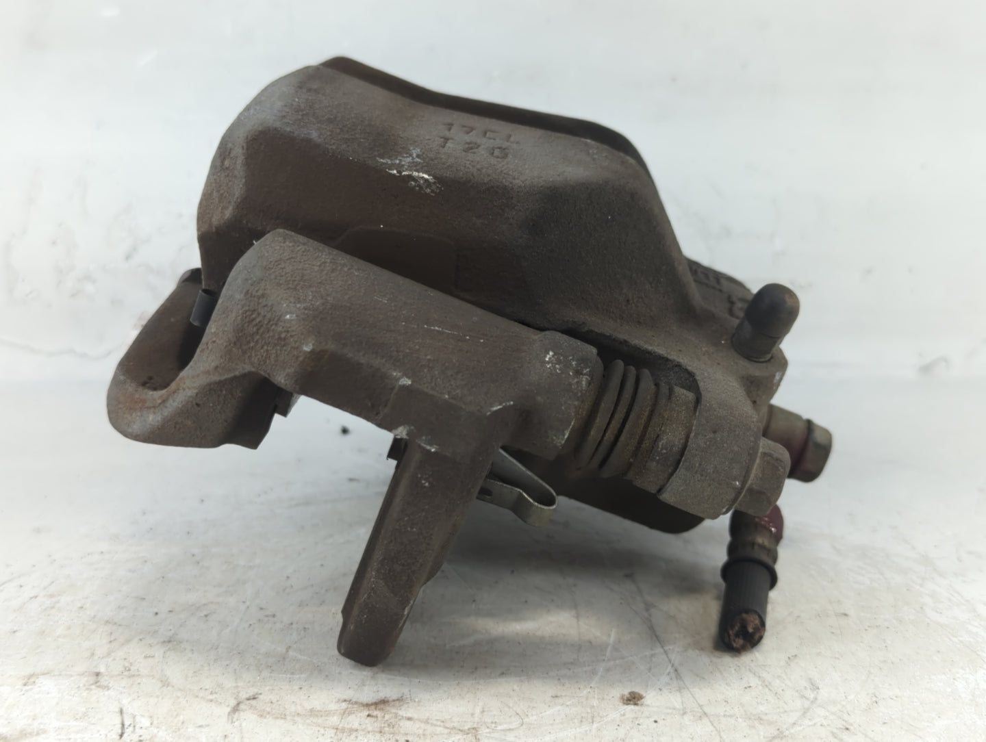 2013-2017 Honda Accord Front Passenger Right Brake Caliper - Oemusedautoparts1.com