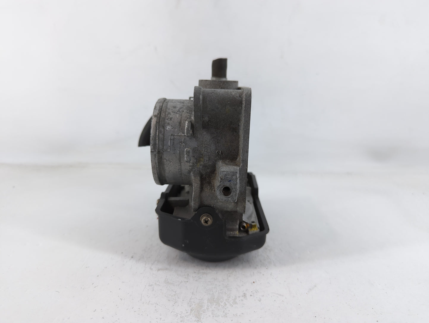 2013-2017 Honda Accord Throttle Body P/N:128544 M150407 Fits Fits 2013 2014 2015 2016 2017 2018 2019 2020 2021 2022 OEM Used