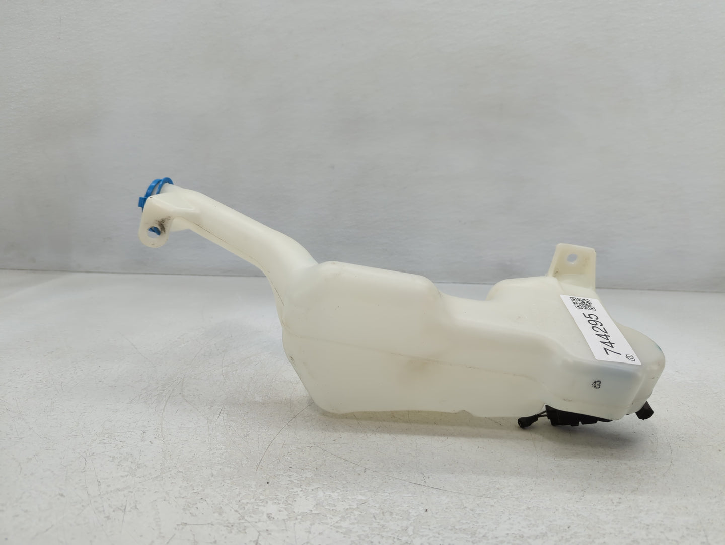 2013-2017 Honda Accord Windshield Washer Fluid Reservoir Bottle Oem - Oemusedautoparts1.com