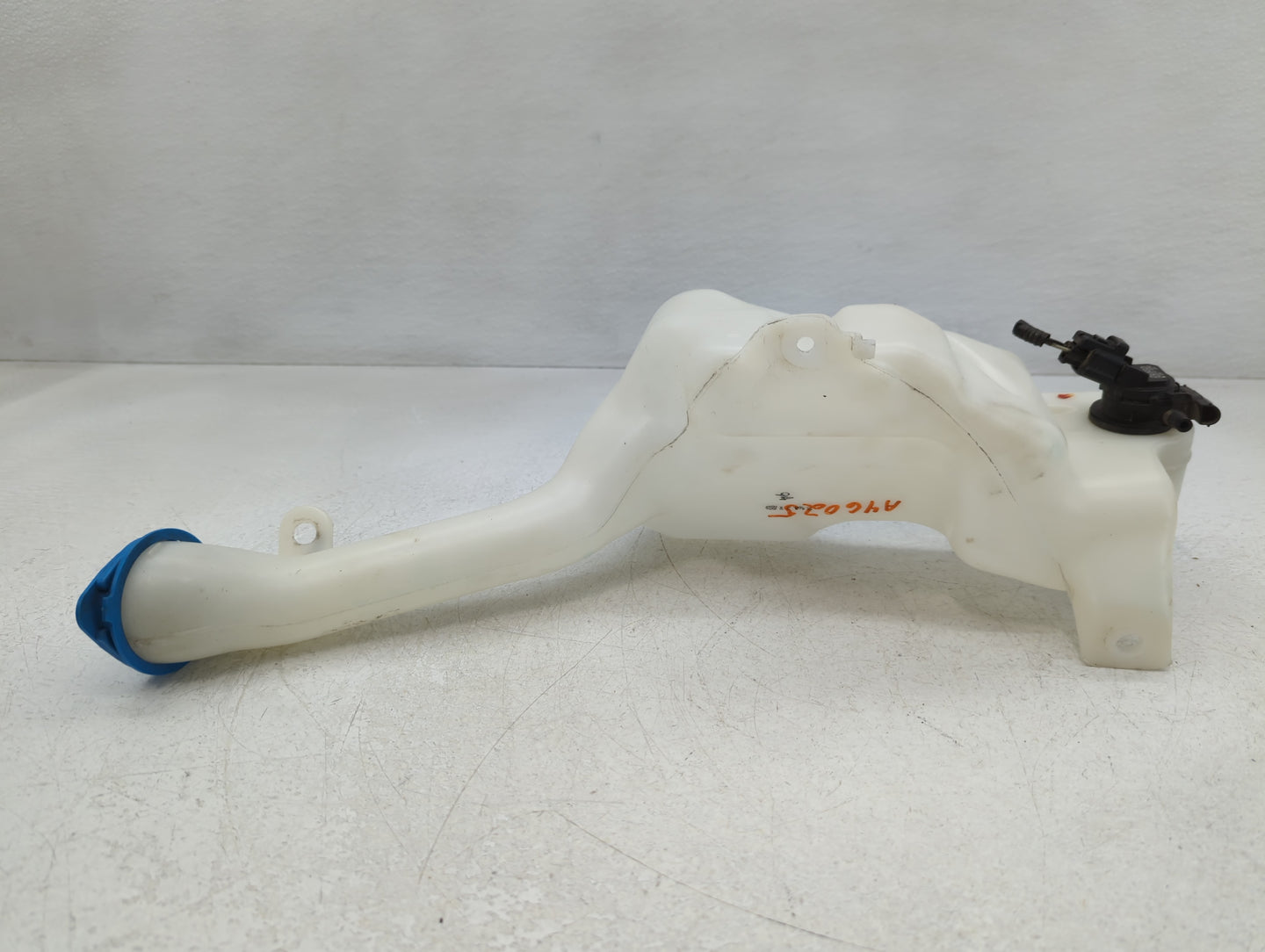 2013-2017 Honda Accord Windshield Washer Fluid Reservoir Bottle Oem - Oemusedautoparts1.com