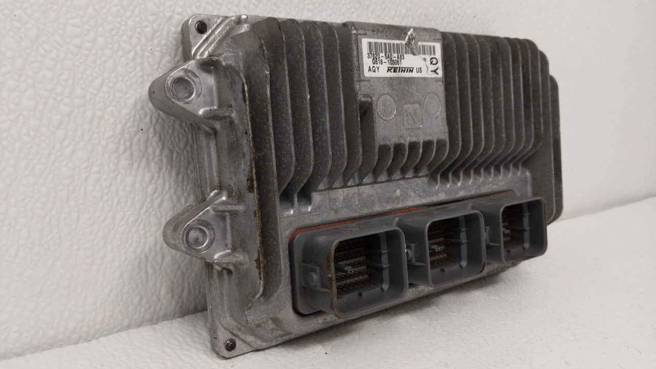 2015 Honda Accord PCM Engine Control Computer ECU ECM PCU OEM P/N:37820-5A0-B24 37820-5A0-A83 Fits OEM Used Auto Parts - Oem