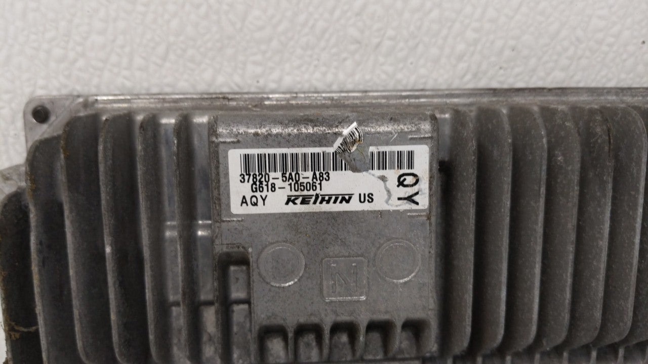 2015 Honda Accord PCM Engine Control Computer ECU ECM PCU OEM P/N:37820-5A0-B24 37820-5A0-A83 Fits OEM Used Auto Parts - Oem