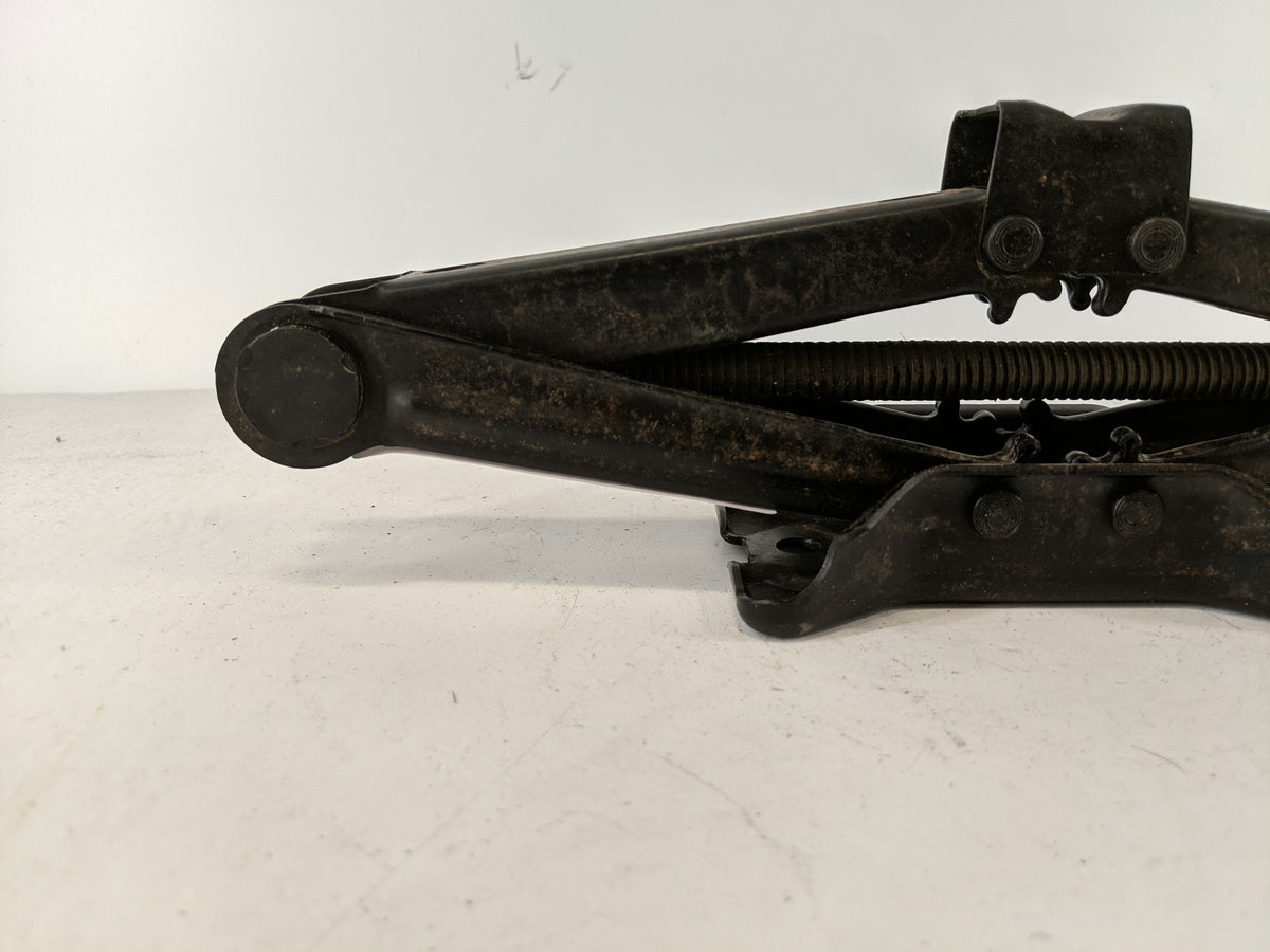 2015 Honda Civic Spare Scissor Car Jack 1100910 - Oemusedautoparts1.com