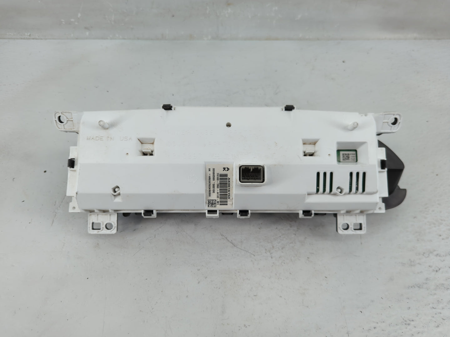 2015 Honda Civic Radio AM FM Cd Player Receiver Replacement P/N:781-TR0-A132-M1 Fits OEM Used Auto Parts - Oemusedautoparts1