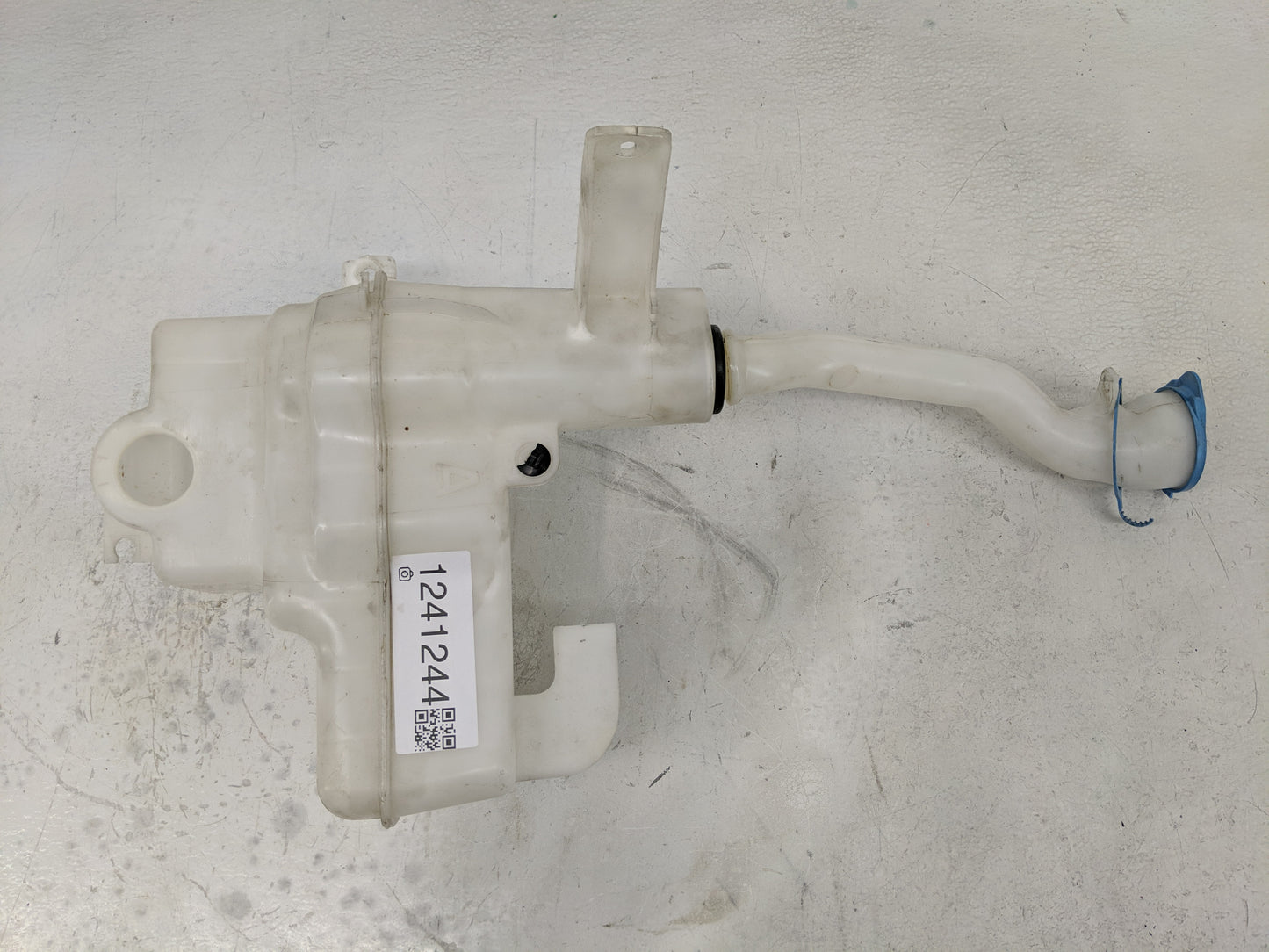 2012-2015 Honda Civic Windshield Washer Fluid Reservoir Bottle Oem - Oemusedautoparts1.com