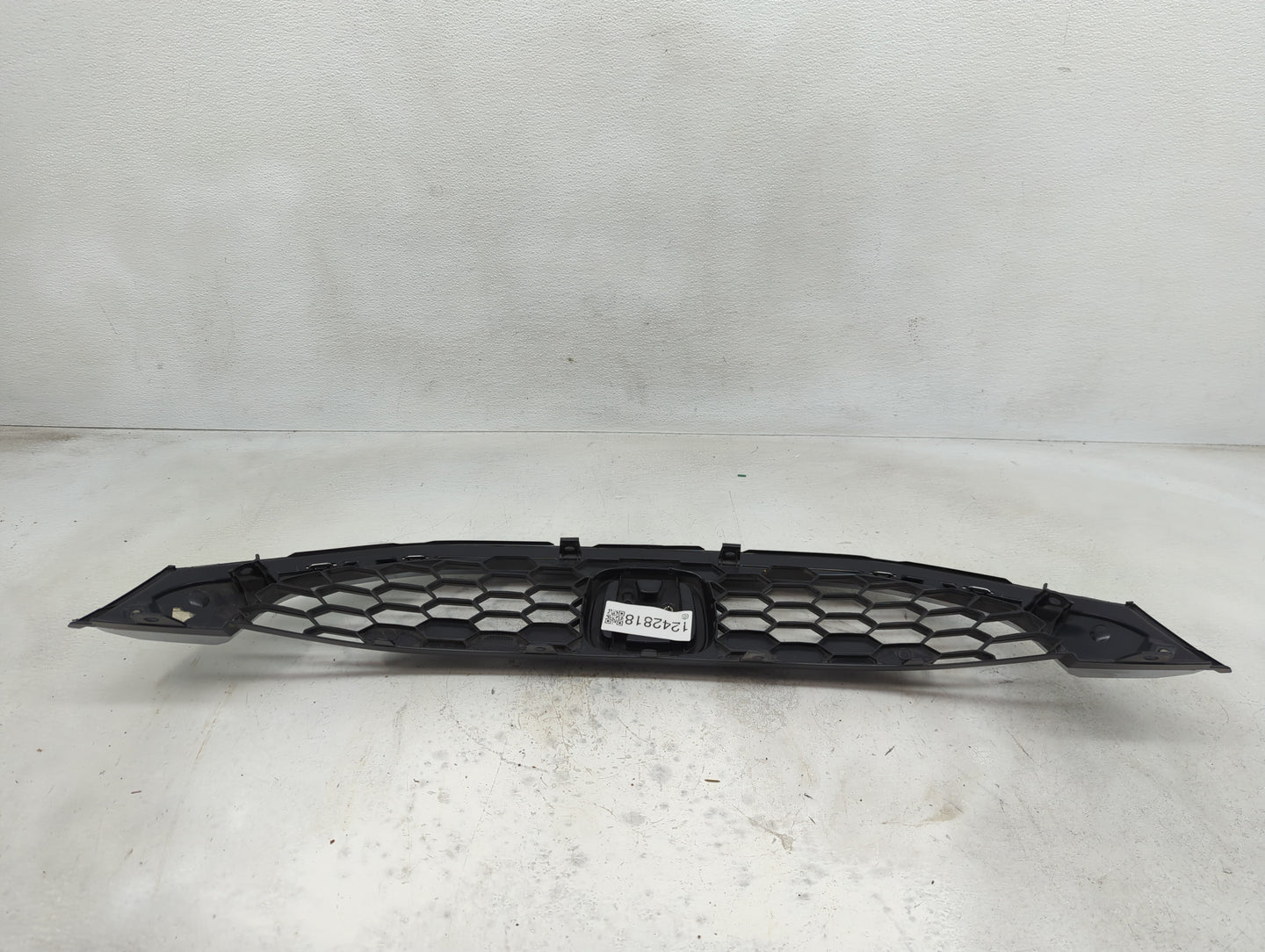 2013-2015 Honda Civic Front Grille Bumper Not Included - Oemusedautoparts1.com