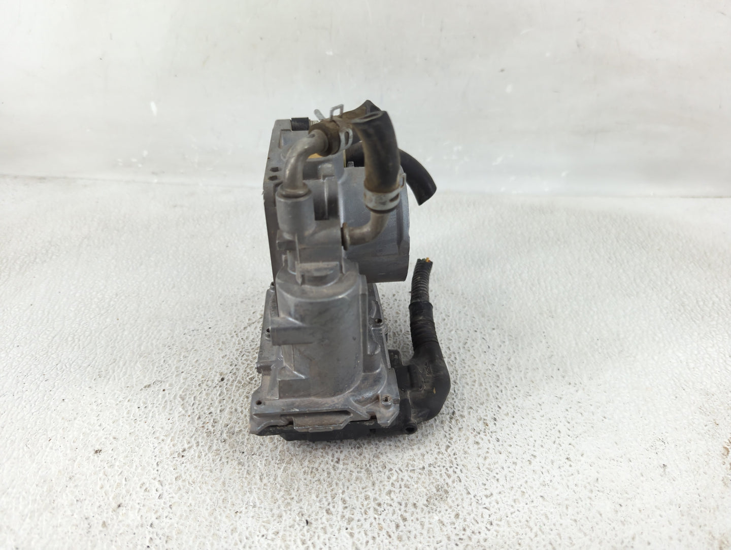 2012-2015 Honda Civic Throttle Body P/N:GMF3B Fits Fits 2012 2013 2014 2015 OEM Used Auto Parts - Oemusedautoparts1.com