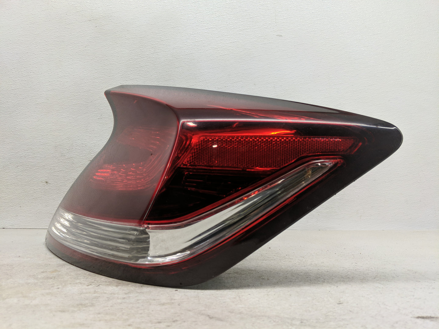 2014-2015 Honda Civic Tail Light Assembly Passenger Right OEM Fits Fits 2014 2015 OEM Used Auto Parts - Oemusedautoparts1.co