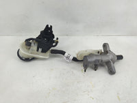 2012-2015 Honda Civic Brake Master Cylinder - Oemusedautoparts1.com
