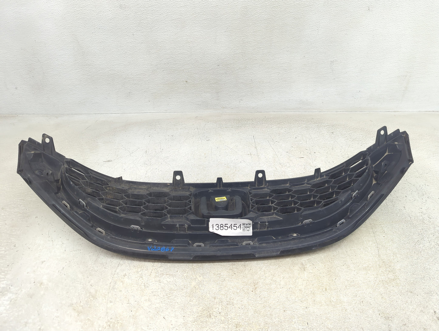 2013-2015 Honda Civic Front Grille Bumper Not Included - Oemusedautoparts1.com