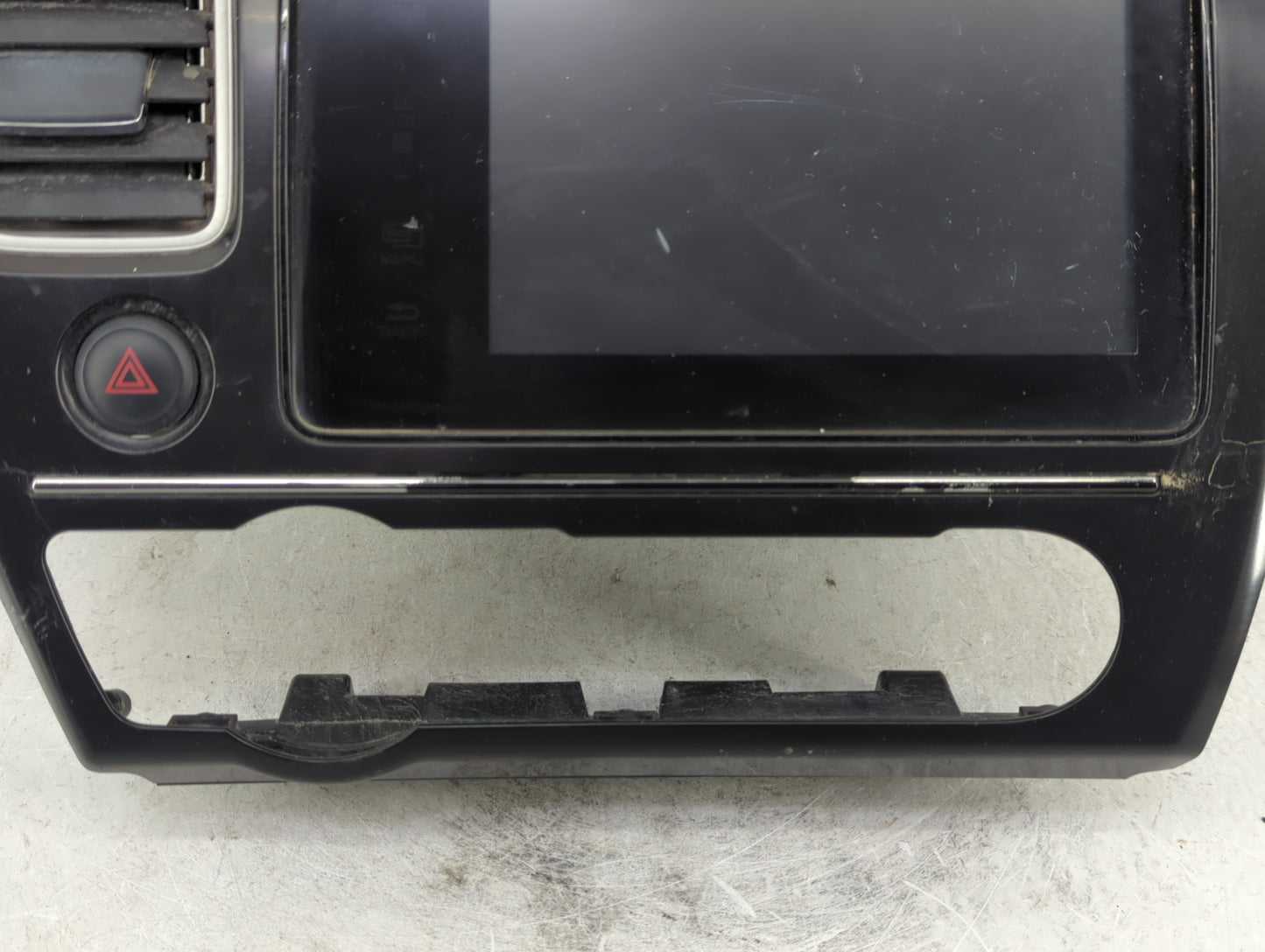 2014-2015 Honda Civic Radio AM FM Cd Player Receiver Replacement P/N:39100-TR6-A52-M1 Fits Fits 2014 2015 OEM Used Auto Part