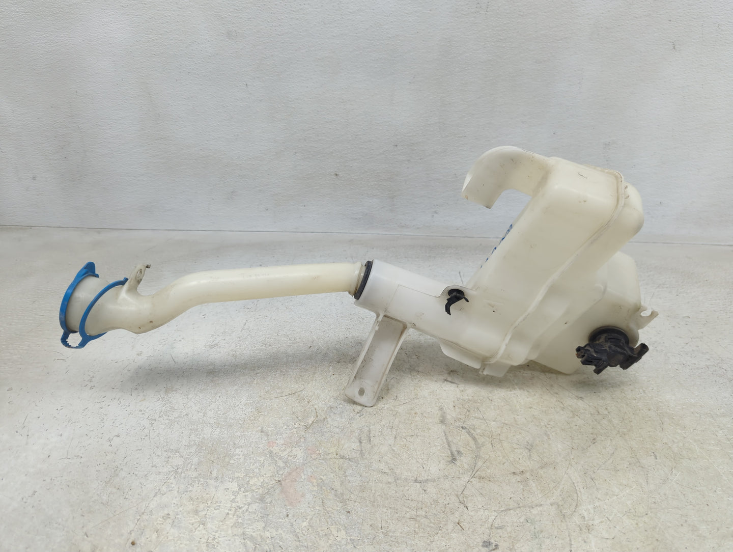 2012-2015 Honda Civic Windshield Washer Fluid Reservoir Bottle Oem - Oemusedautoparts1.com