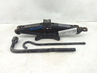 compare product 2015 Honda Civic Spare Scissor Car Jack 1390191