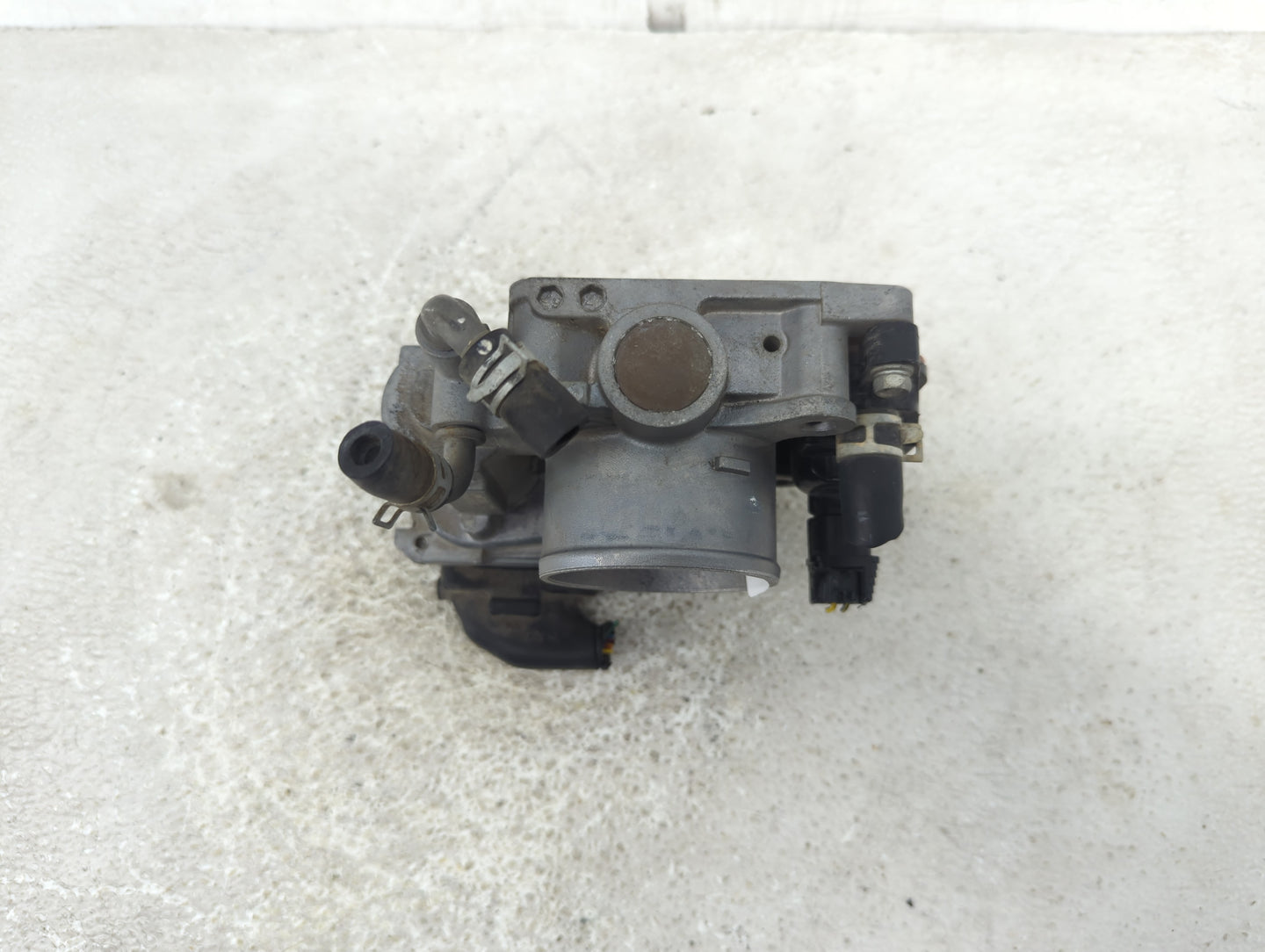 2012-2015 Honda Civic Throttle Body P/N:GMF3B Fits Fits 2012 2013 2014 2015 2016 2017 2018 2019 2020 2021 2022 OEM Used Auto