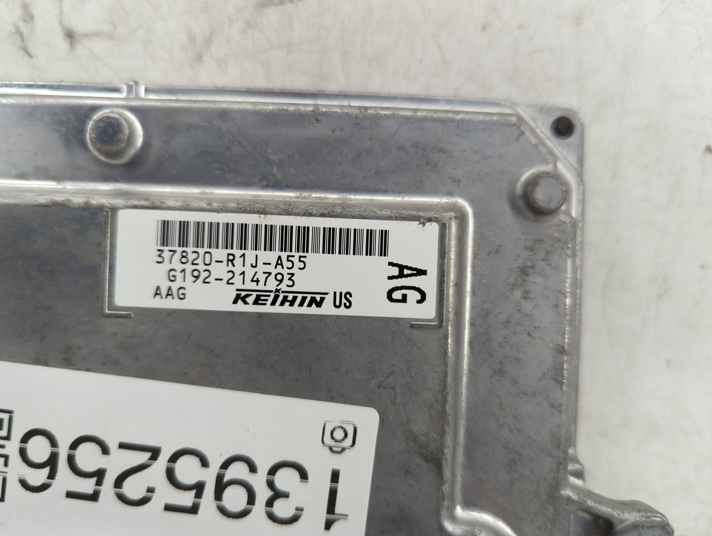 2014-2015 Honda Civic PCM Engine Control Computer ECU ECM PCU OEM P/N:37820-R1J-A55 Fits Fits 2014 2015 OEM Used Auto Parts 