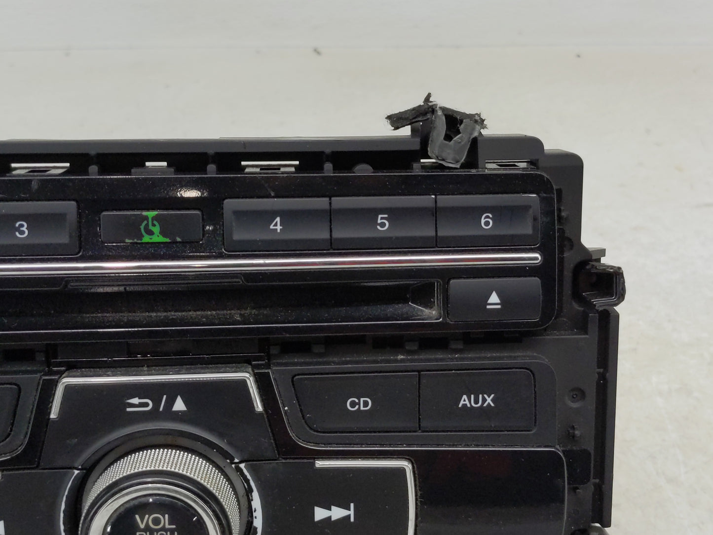 2013-2015 Honda Civic Radio AM FM Cd Player Receiver Replacement P/N:39100-TR3-A314-M1 Fits Fits 2013 2014 2015 OEM Used Aut