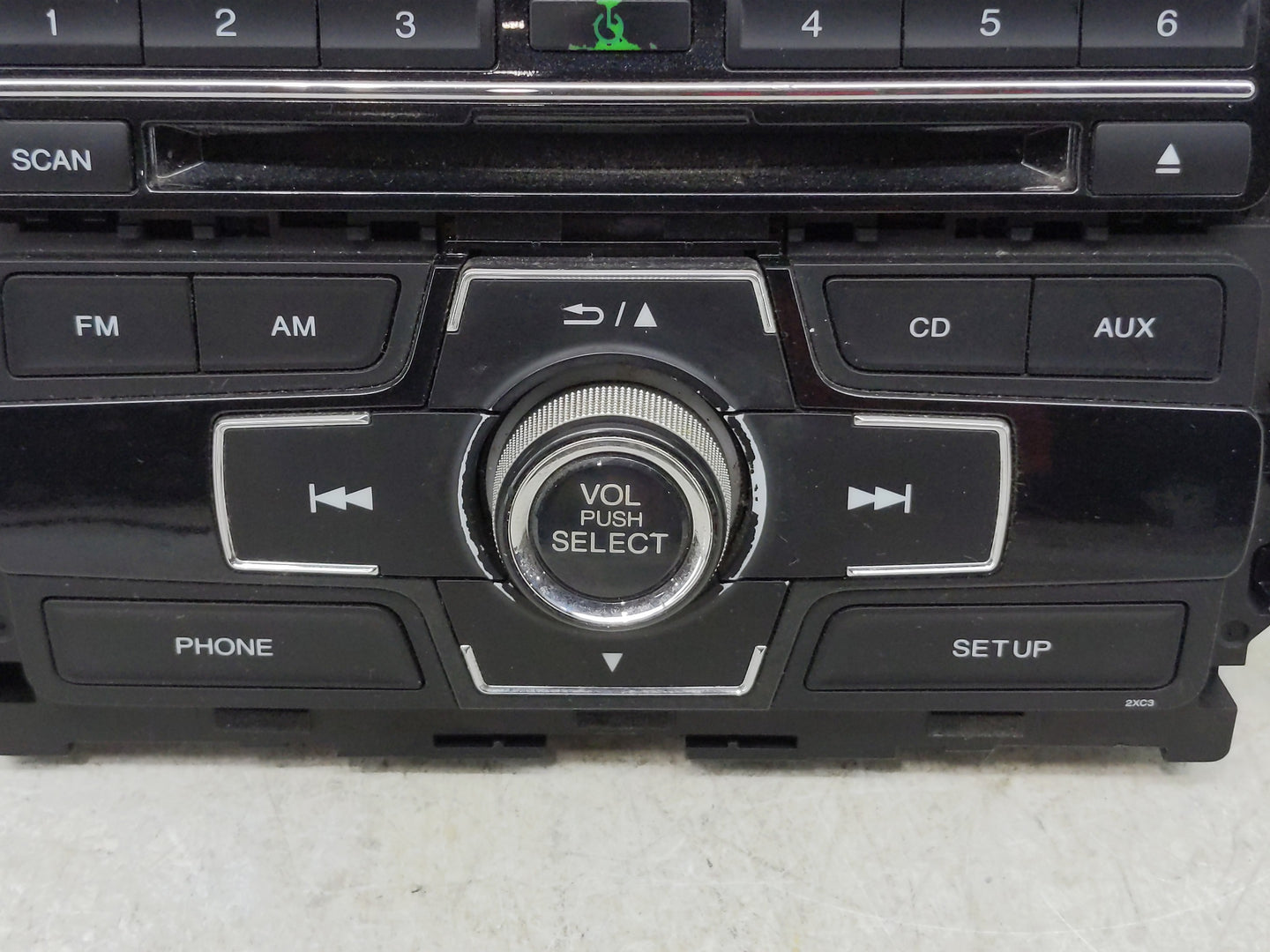 2013-2015 Honda Civic Radio AM FM Cd Player Receiver Replacement P/N:39100-TR3-A314-M1 Fits Fits 2013 2014 2015 OEM Used Aut
