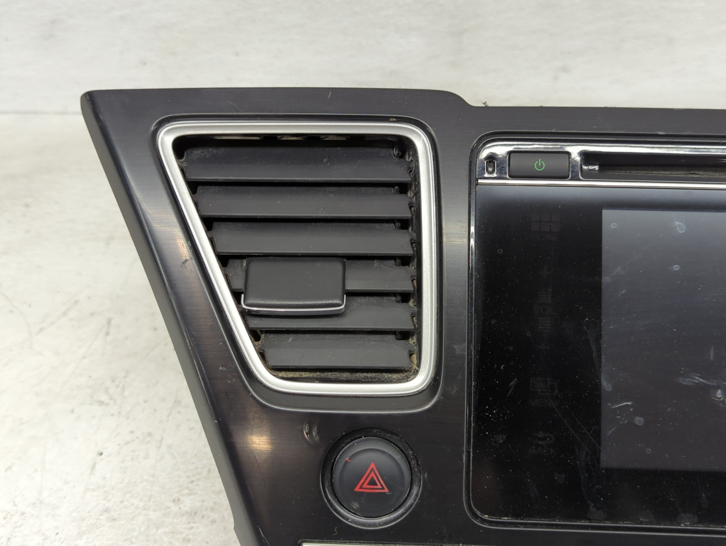 2014-2015 Honda Civic Radio AM FM Cd Player Receiver Replacement P/N:39100-TR6-A52-M1 Fits Fits 2014 2015 OEM Used Auto Part